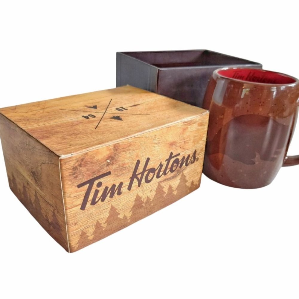 NEW 2016 Tim Hortons Beaver Collectible China Mug Brown Box Set